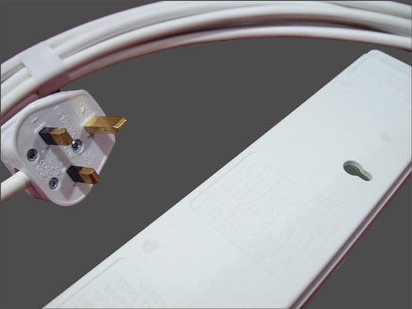 8m individually switched six way socket extension lead