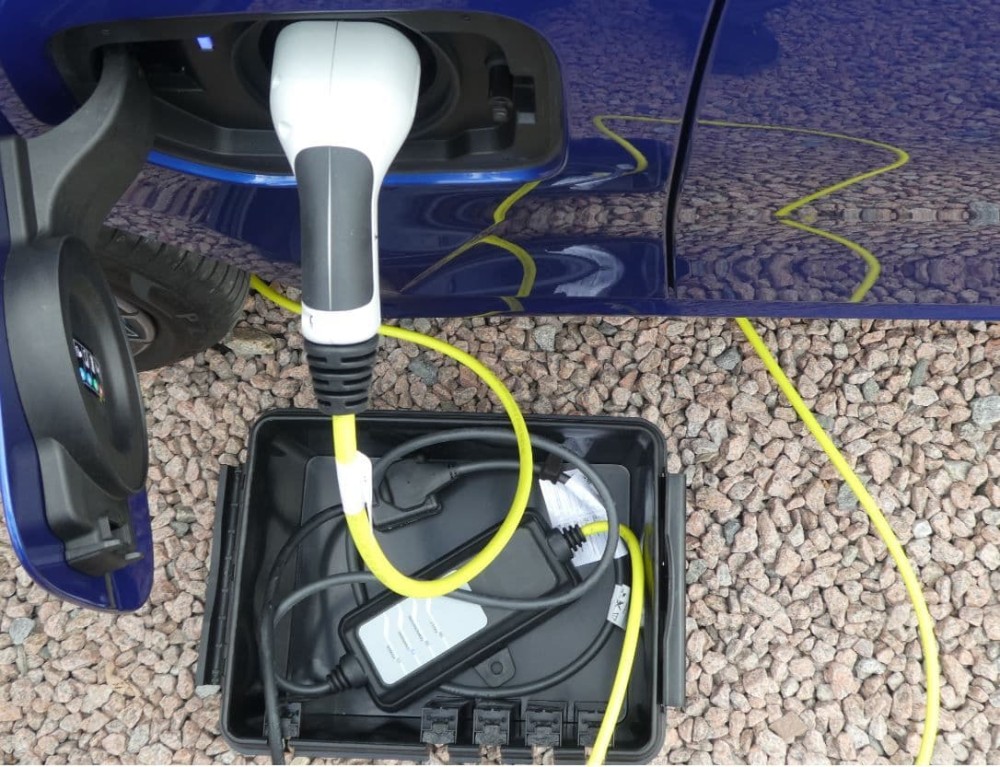 Dribox DB285B 285mm IP55 Weatherproof Connection Box - Black Electrical World