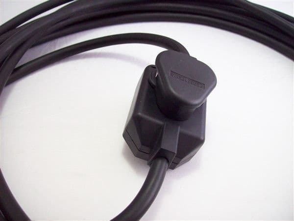 10m 15amp round pin plug/socket extension lead